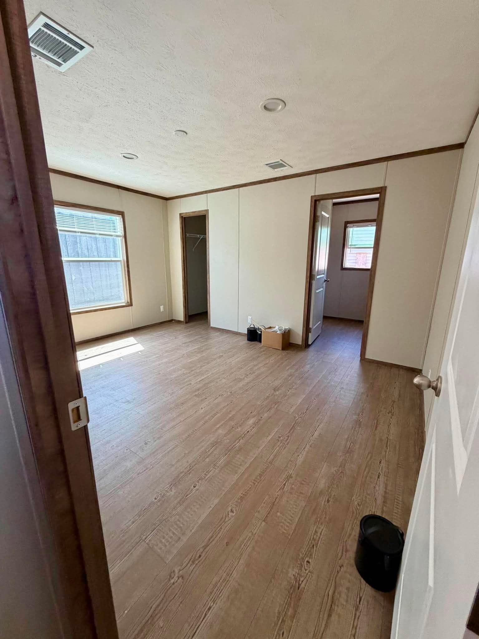 The country hide away interior home features