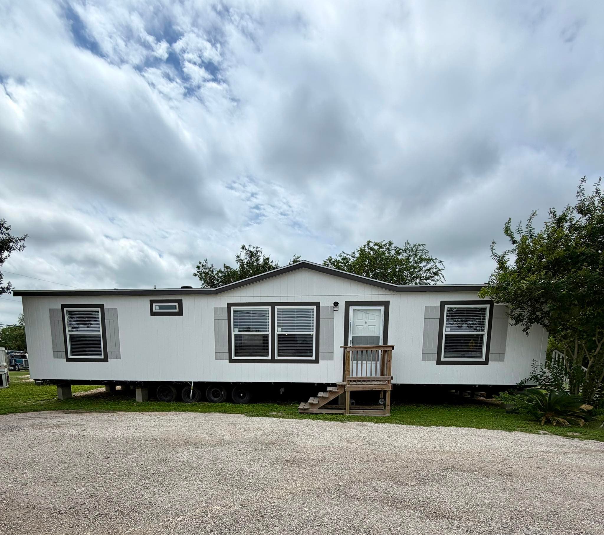 The belle (hot deal) hero home features