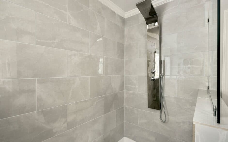 Haven 6368 bathroom home features