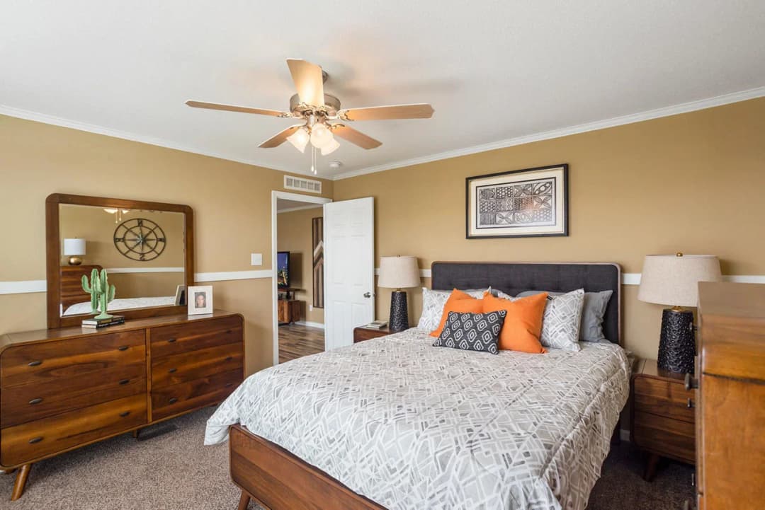 Innovation in2856h32026 bedroom home features