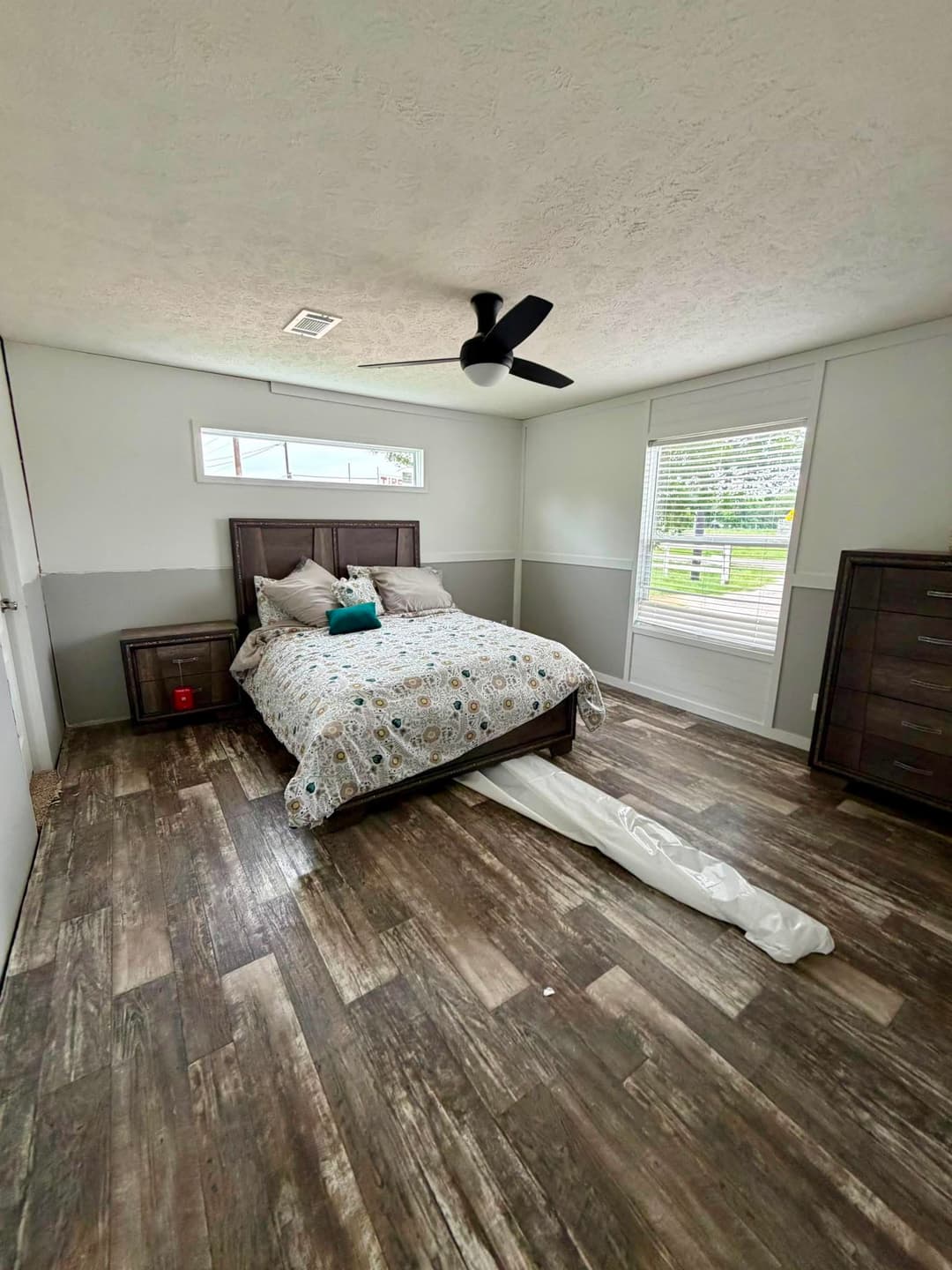 The belle (hot deal) bedroom home features