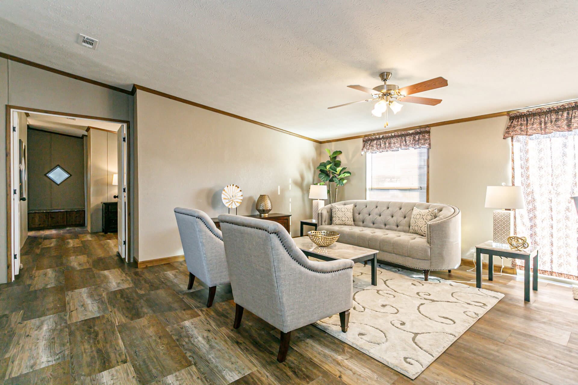 Doublewide h-3672-43a interior home features
