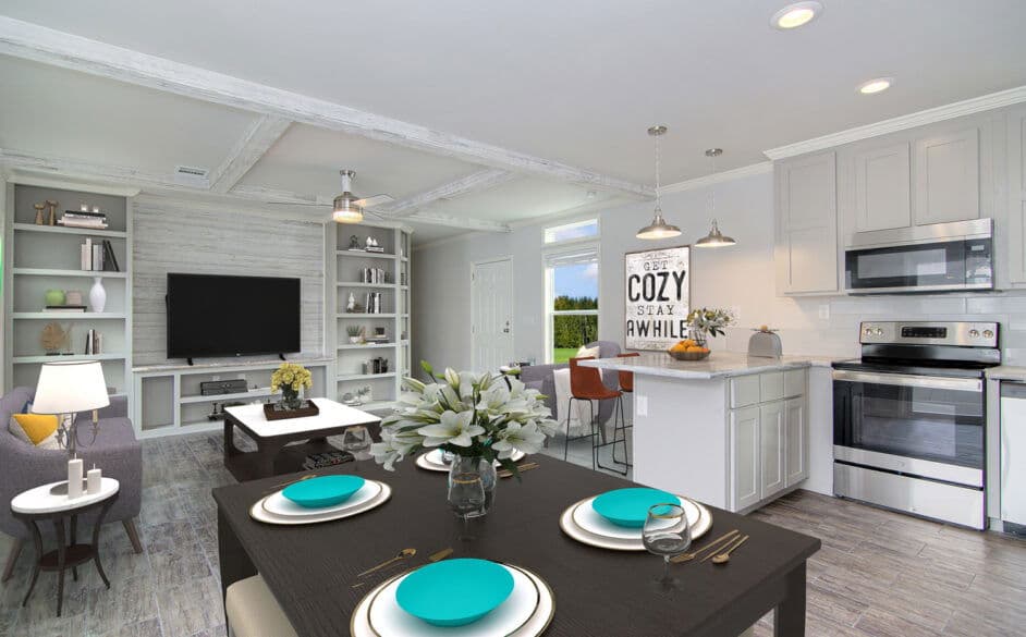 Gold spur 5816 interior home features