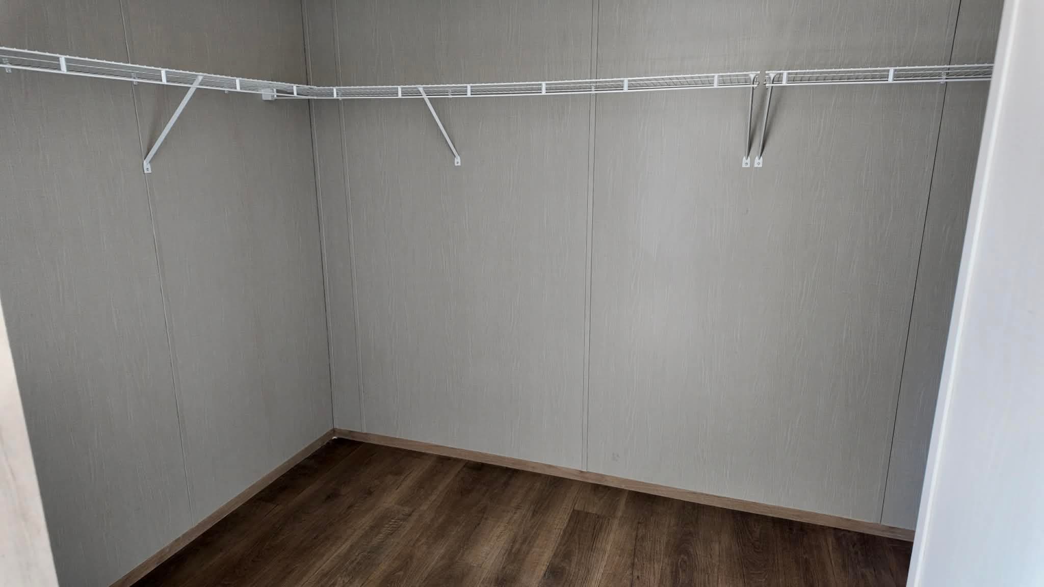 Crockett (hot deal)  home features