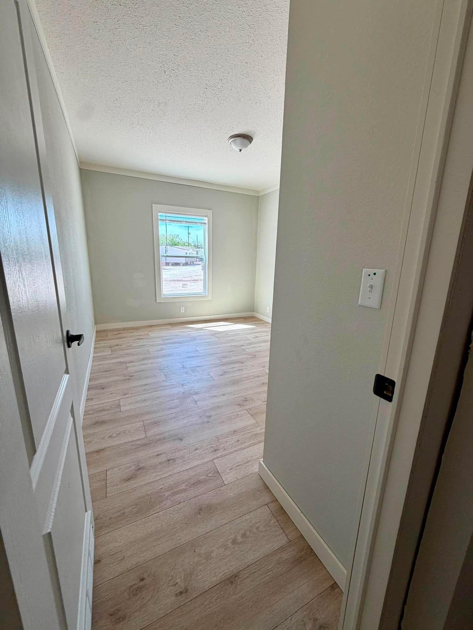The ranchero   home features