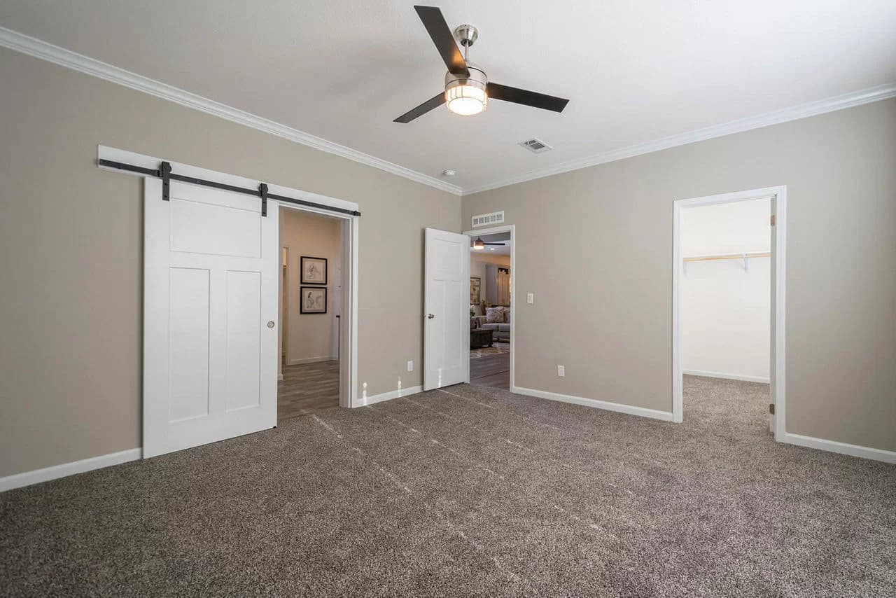 Innovation in3268h32052 bedroom home features