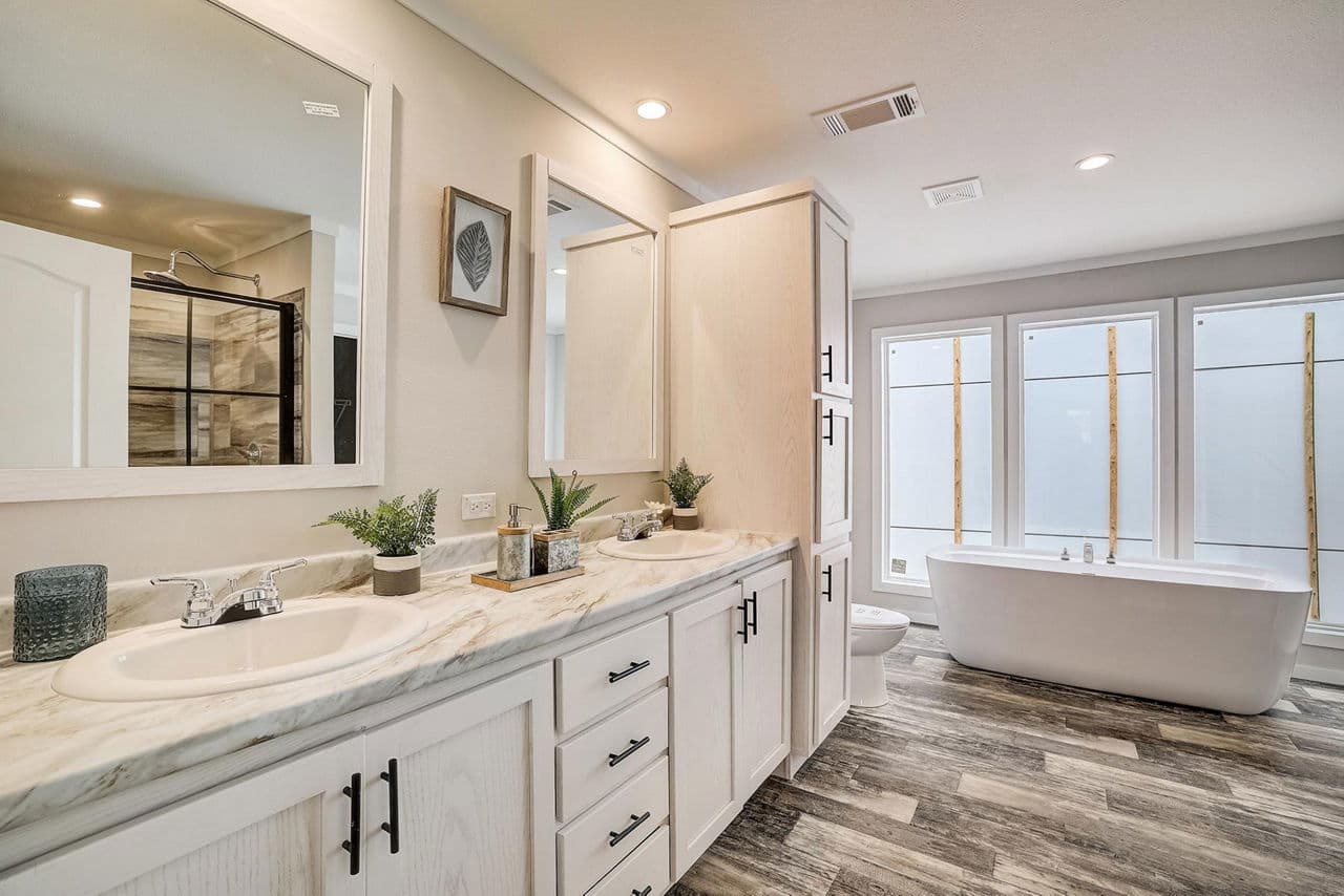 The desire bathroom home features