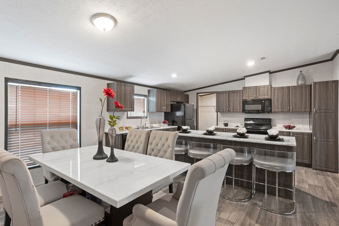 Classic c-3252-32d kitchen home features