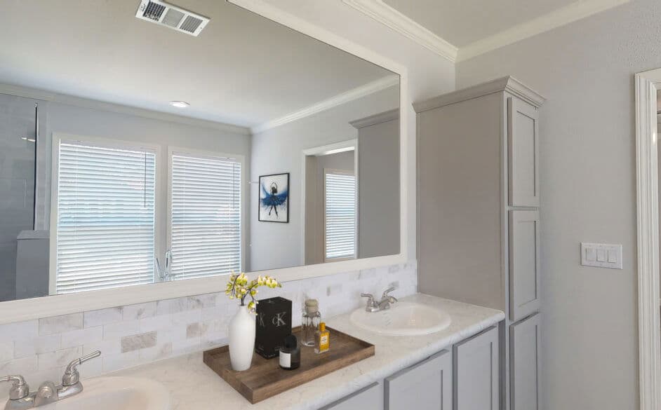 Haven 6368 bathroom home features