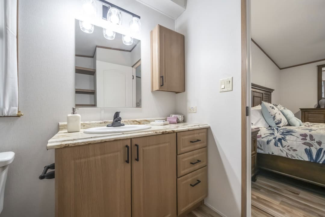 Select s-2448-32a bathroom home features