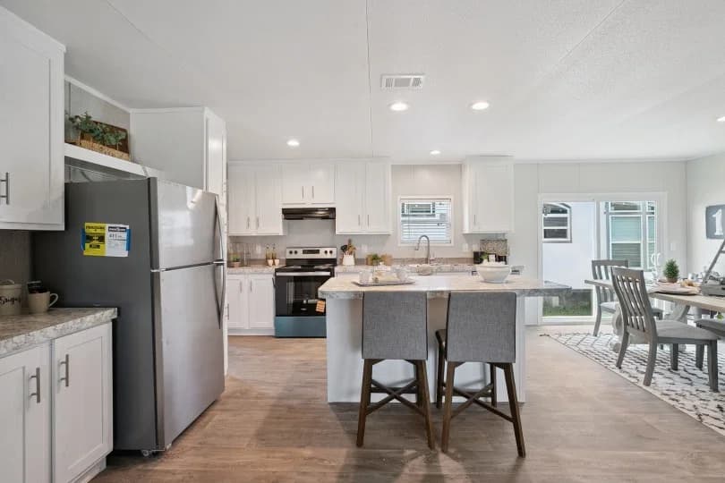 Valuhomes 28724p kitchen home features