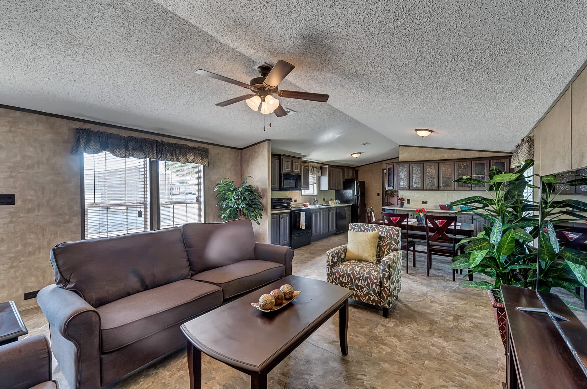 Heritage h-1680-32b interior home features