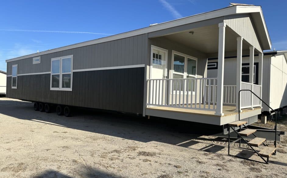 Radiant d46dp8 elevation and exterior home features