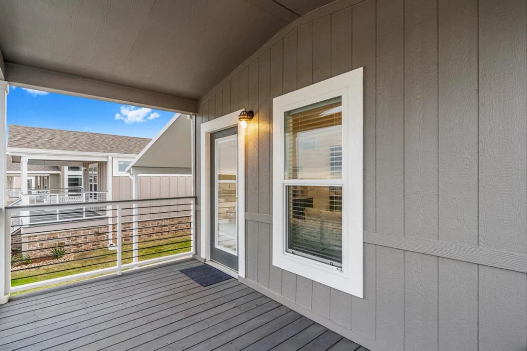 Innovation in1668h22126 exterior and elevation home features