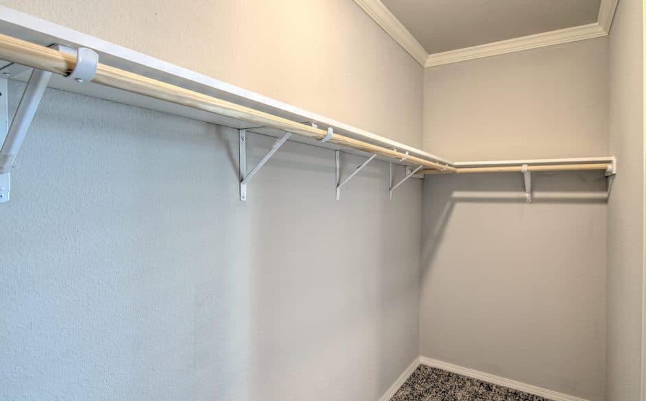 Magnolia 6360 bedroom home features