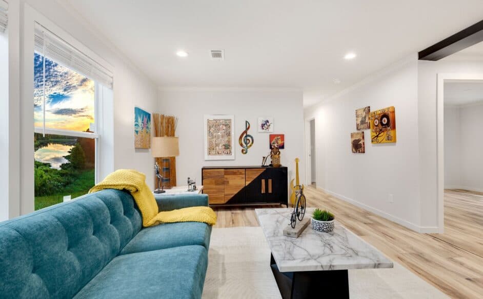 Hope r76e interior home features