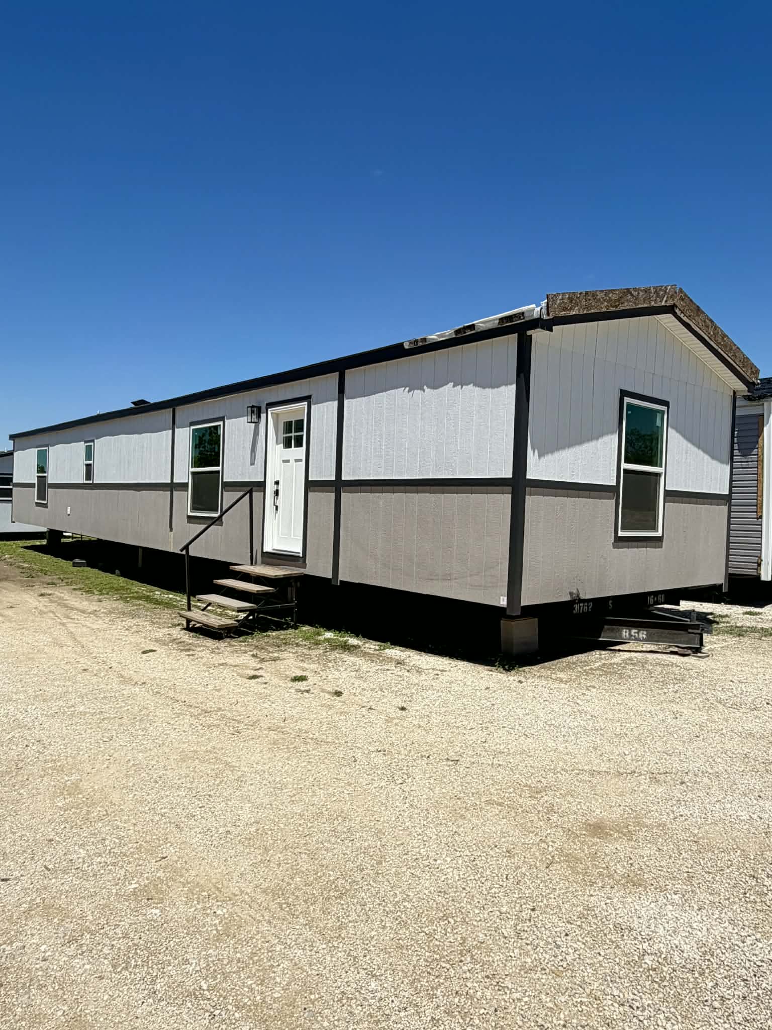The deputy hero home features