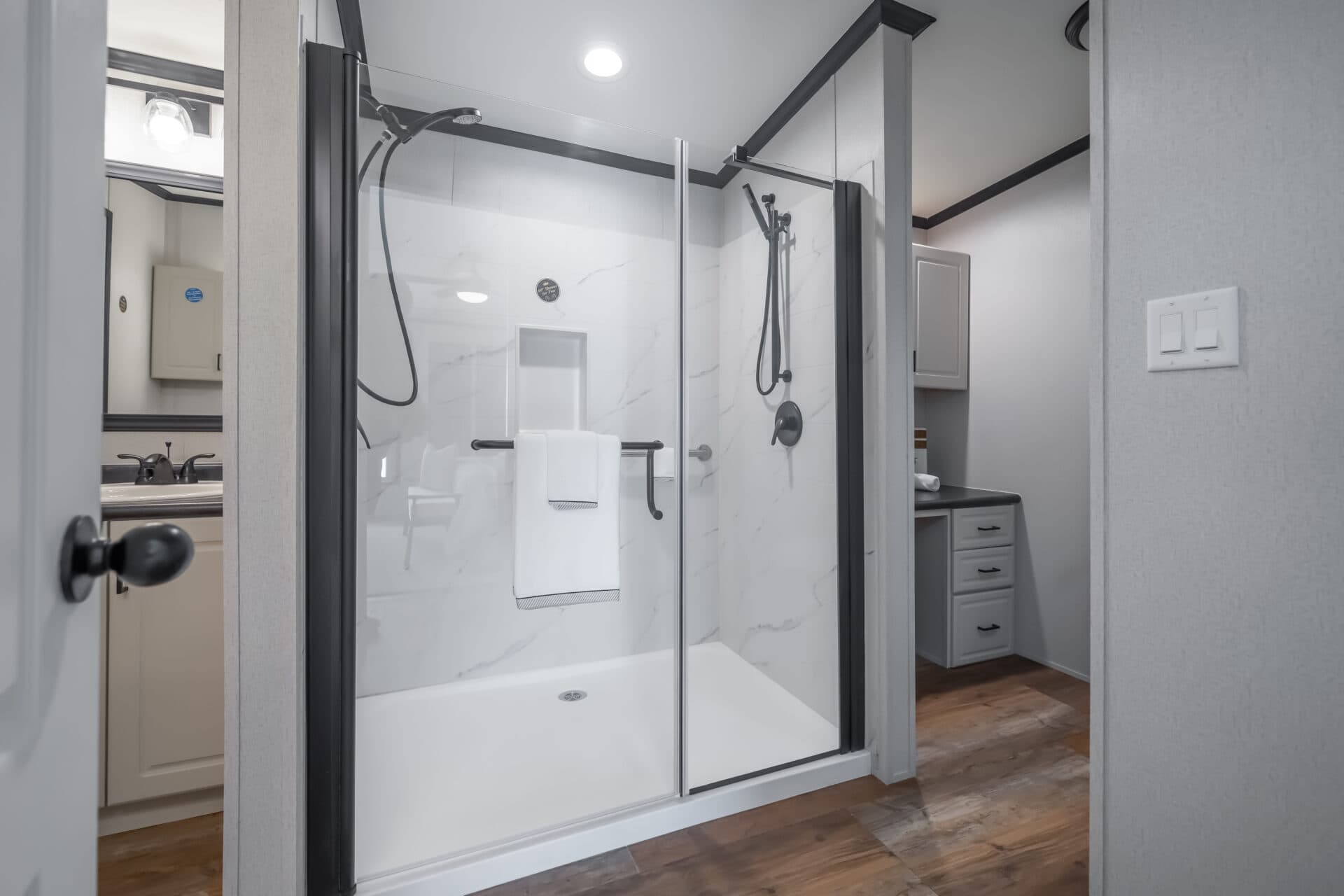 Select s-2468-42a bathroom home features
