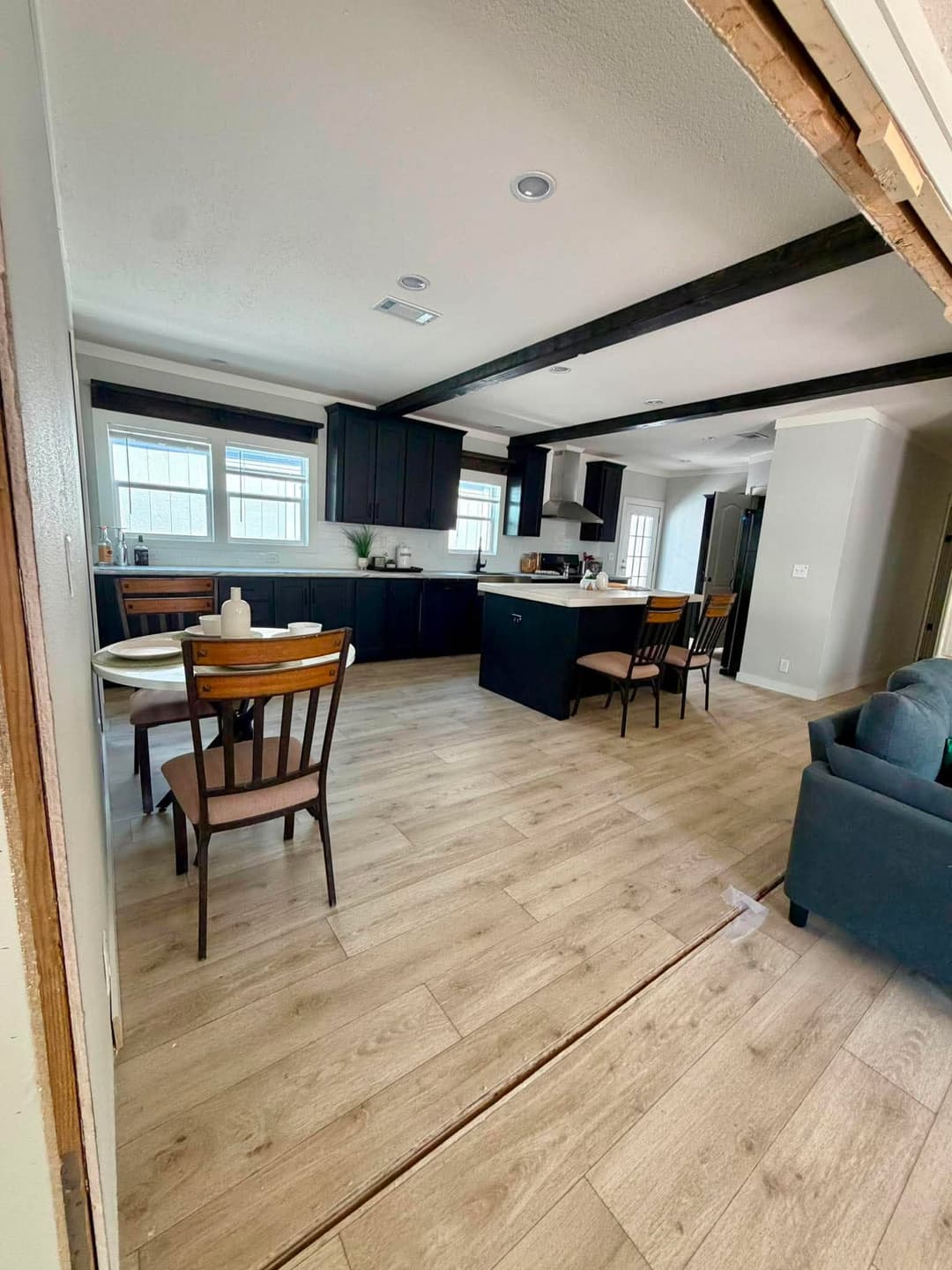 The ranchero  kitchen home features