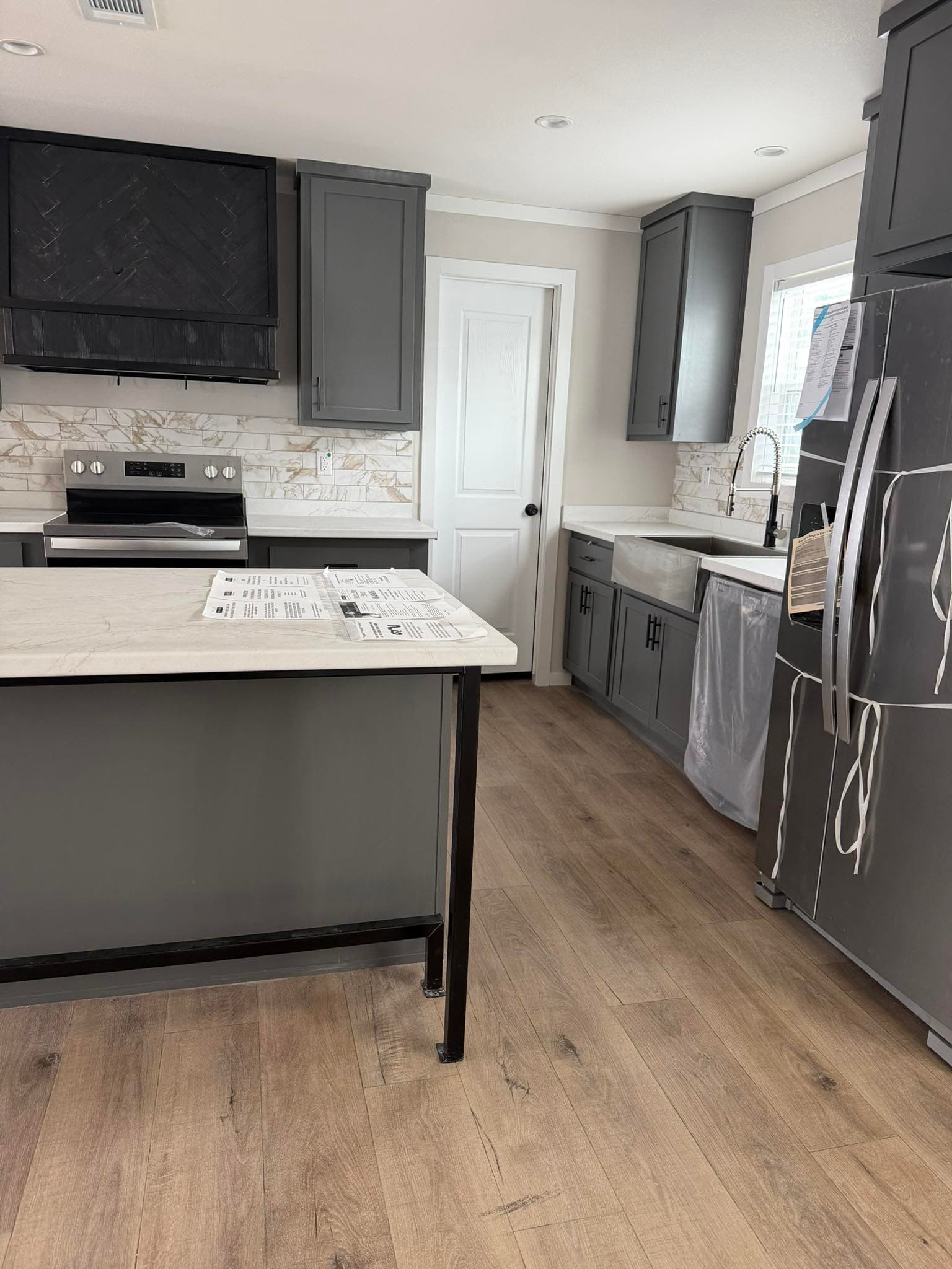 The pelican (hot deal)   home features