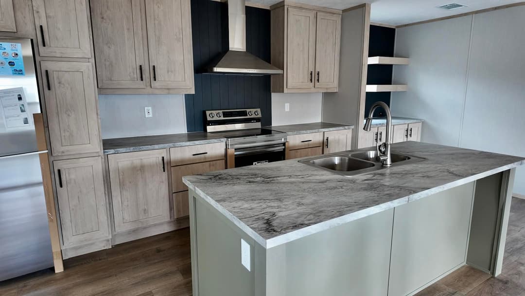 The lainey (hot deal) kitchen home features