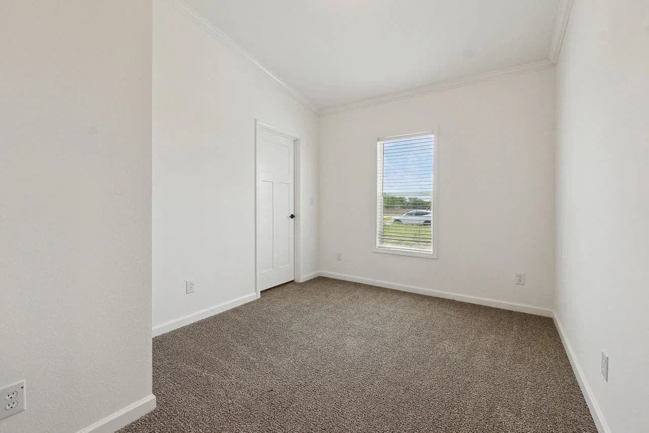 Innovation in1868h22177 bedroom home features