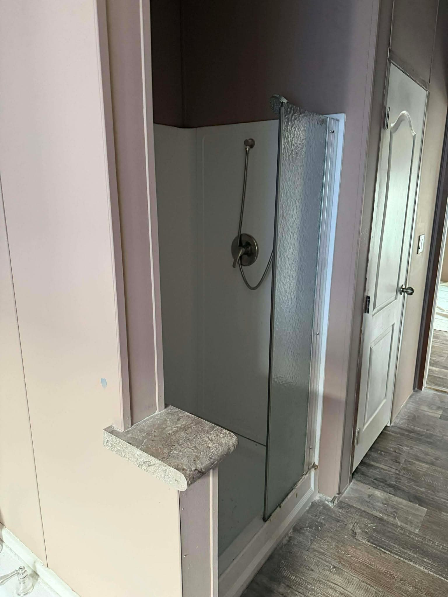 The utah refurbished 4 bedroom (hot deal)  home features