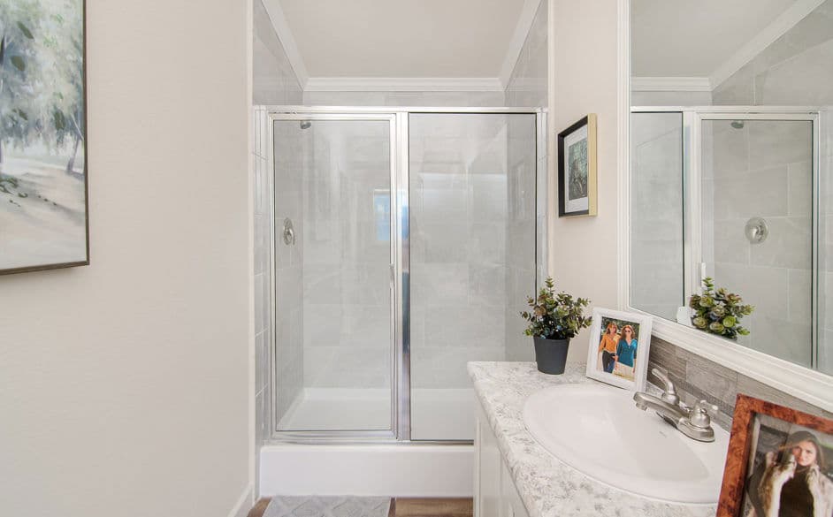 Eagle j60ep8 bathroom home features