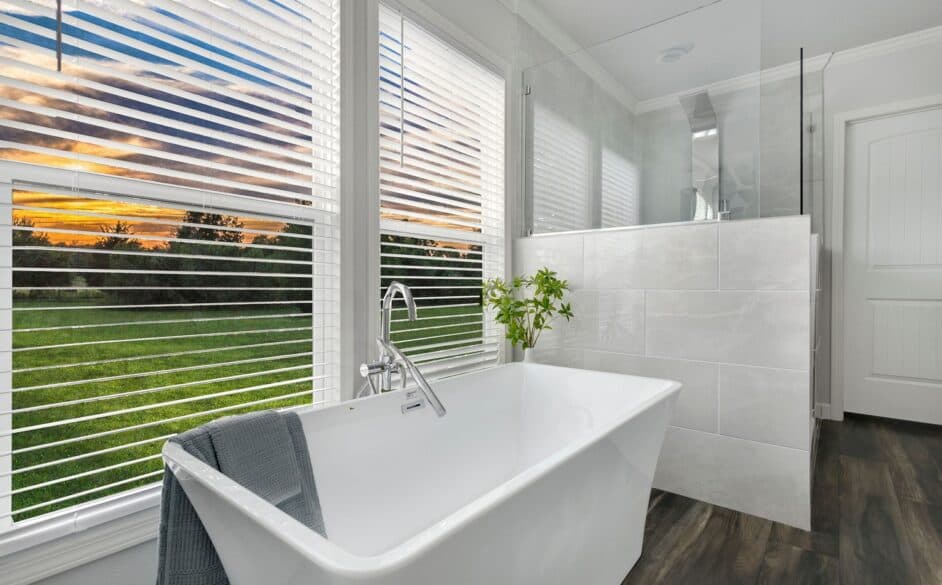 Haven 6368 bathroom home features