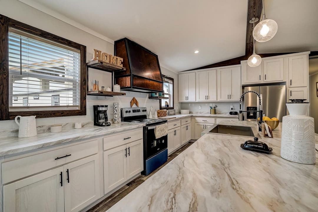 The desire kitchen home features