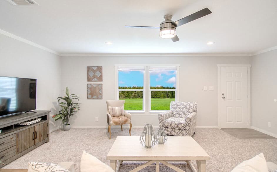 Trailblazer t76b interior home features