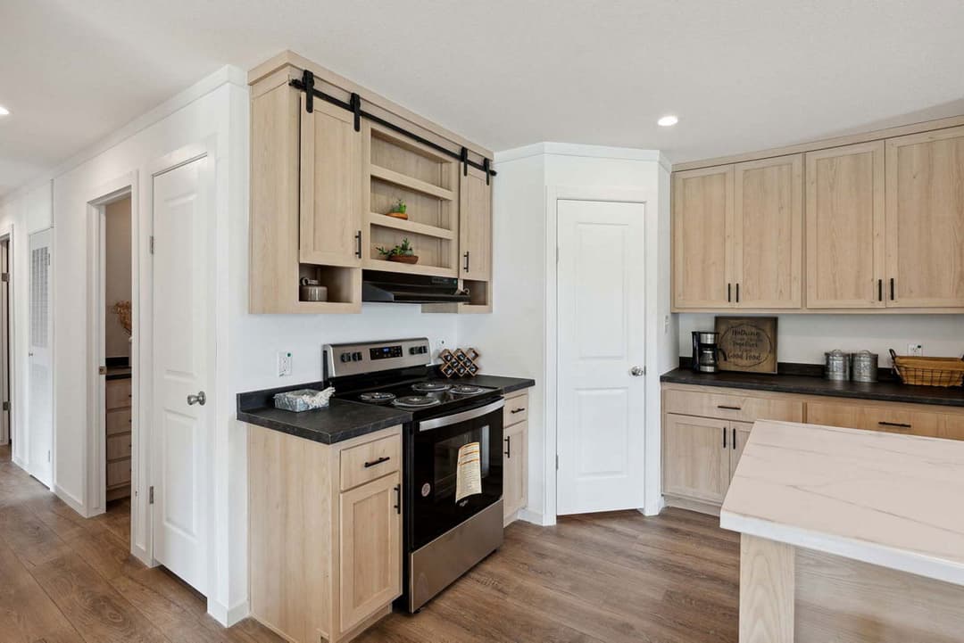 Toledo kitchen home features