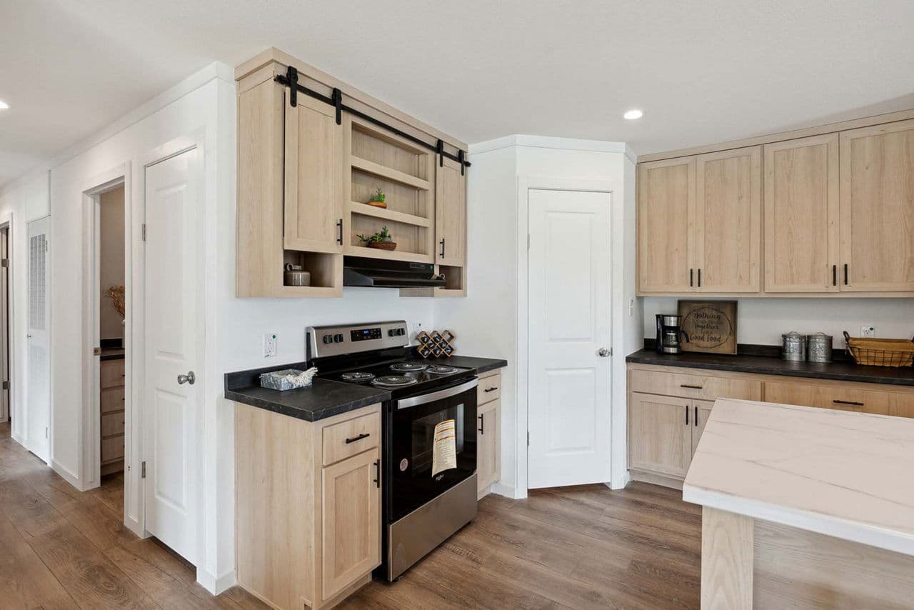 Toledo kitchen home features