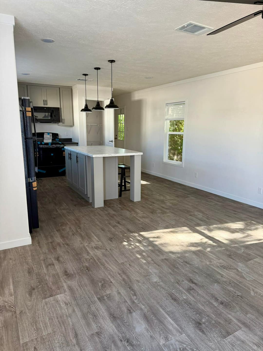 The declaration  kitchen home features