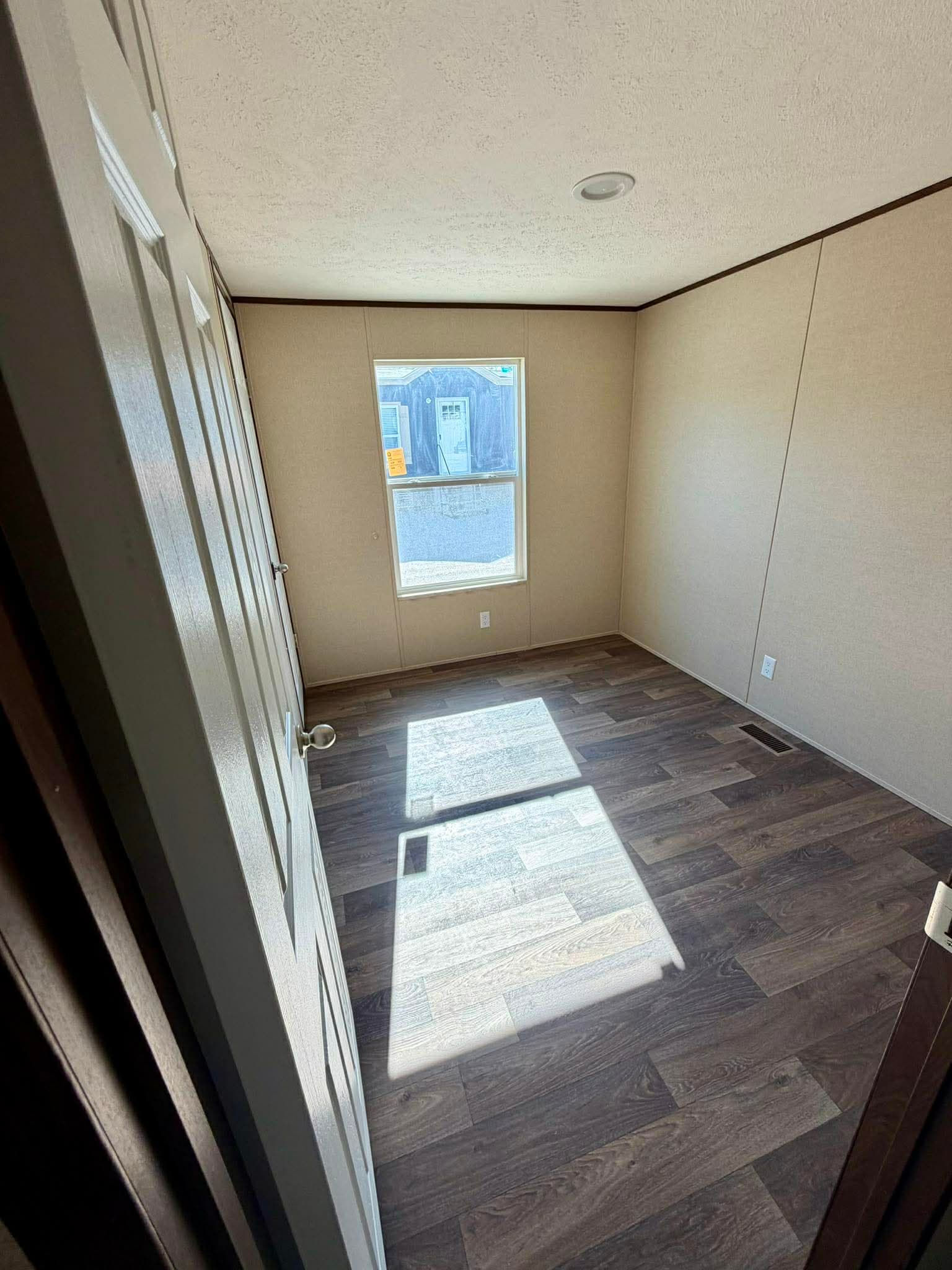 The grande (hot deal)  home features