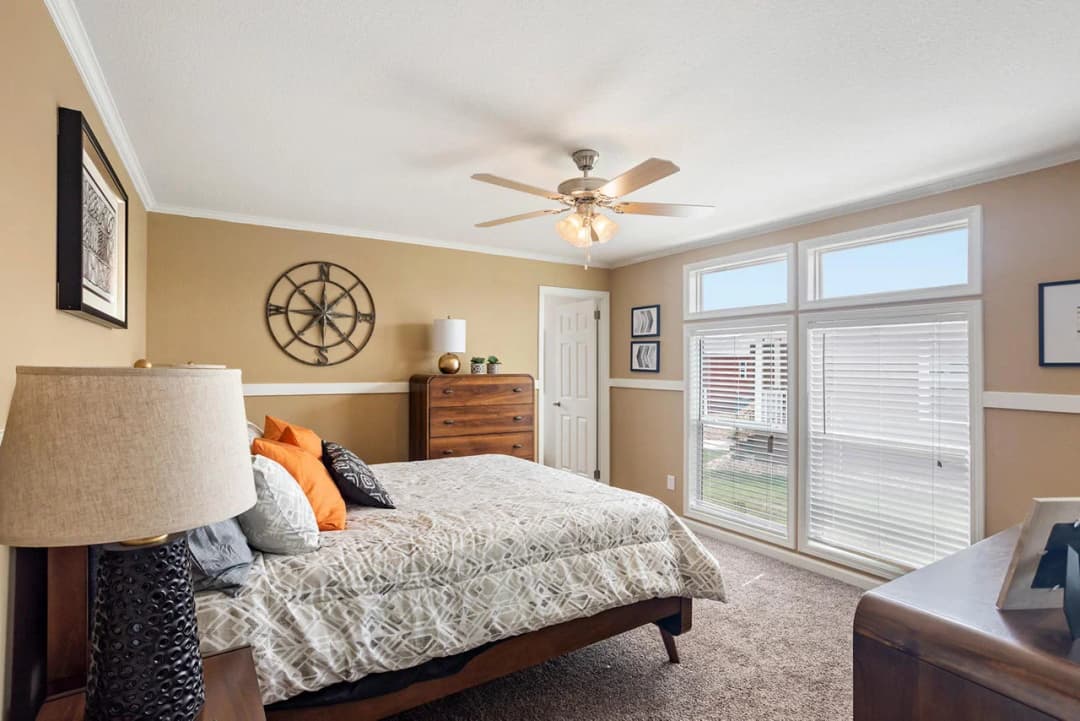 Innovation in2856h32026 bedroom home features