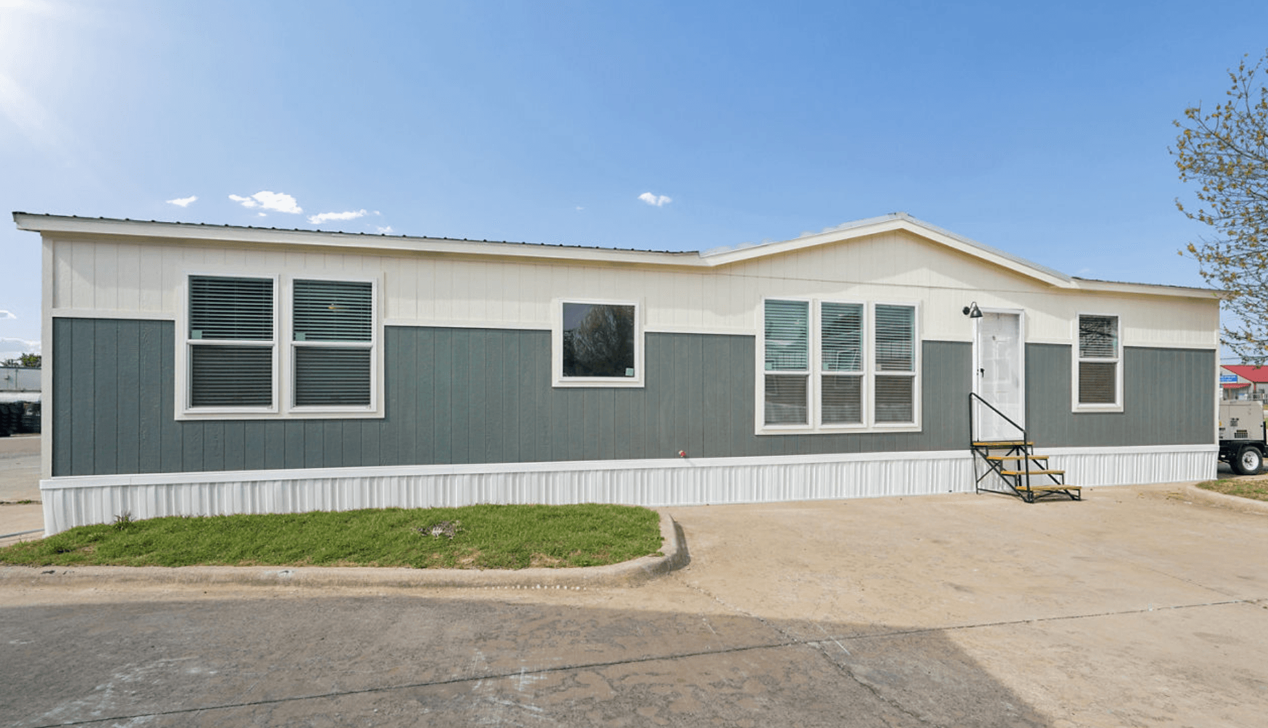 The fort worth hero home features