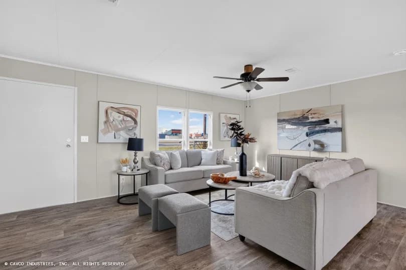 Valuhomes 28564p living room home features