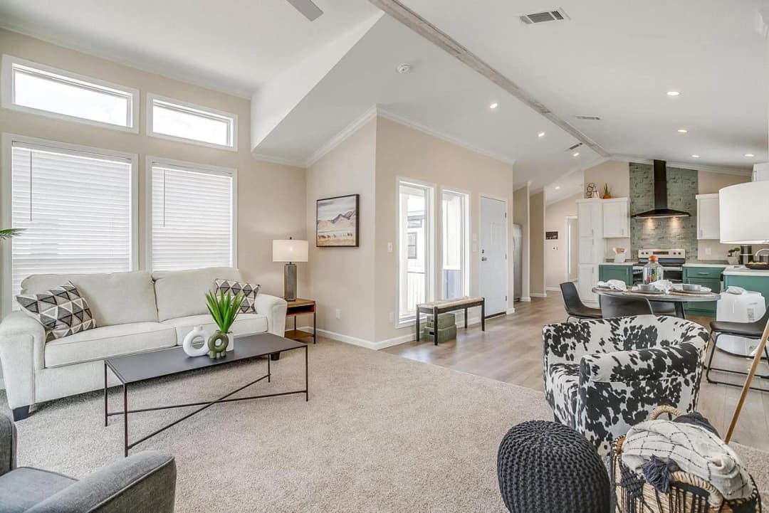 Innovation in1856h11024 interior home features