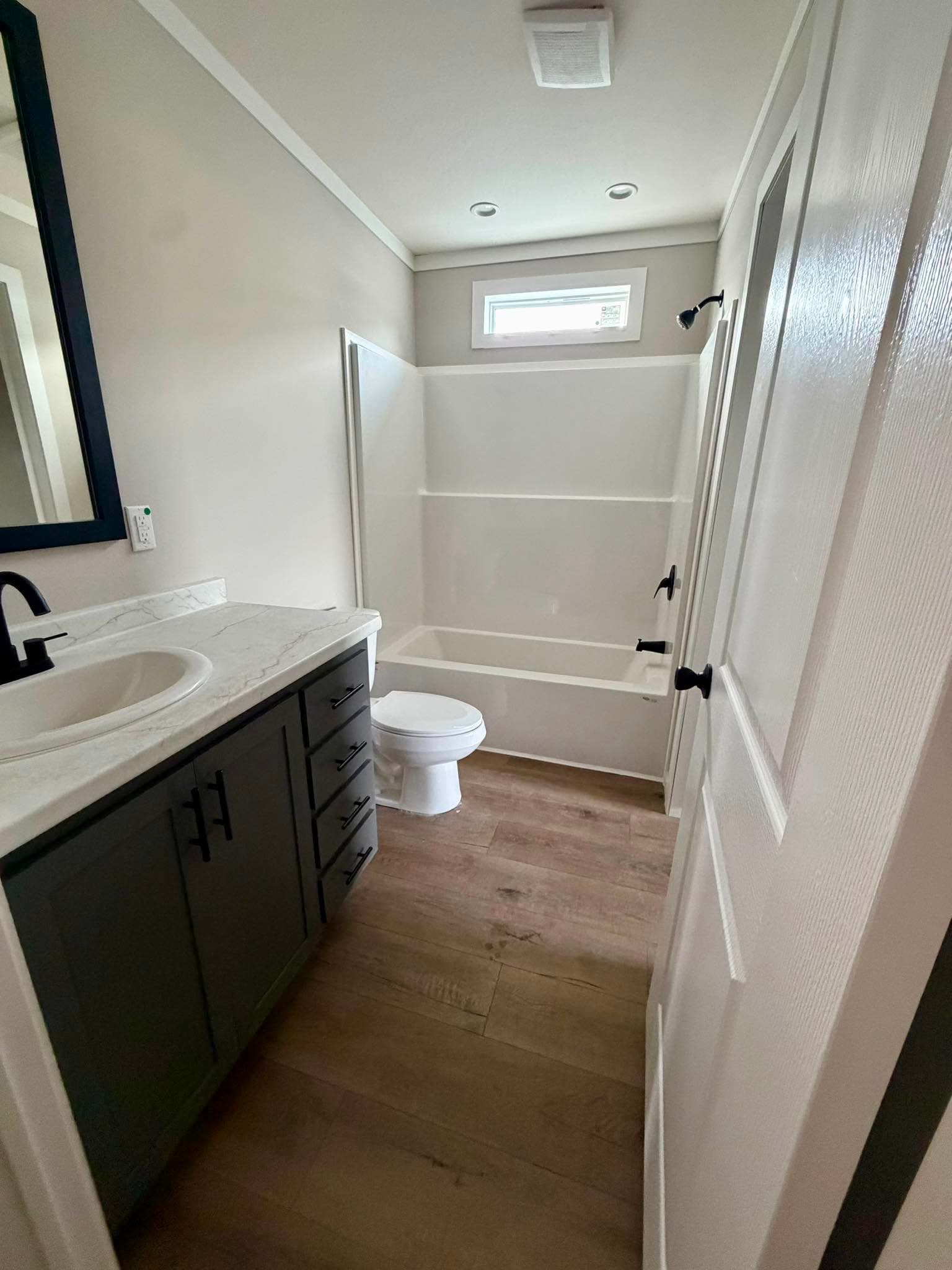 The pelican (hot deal)   home features