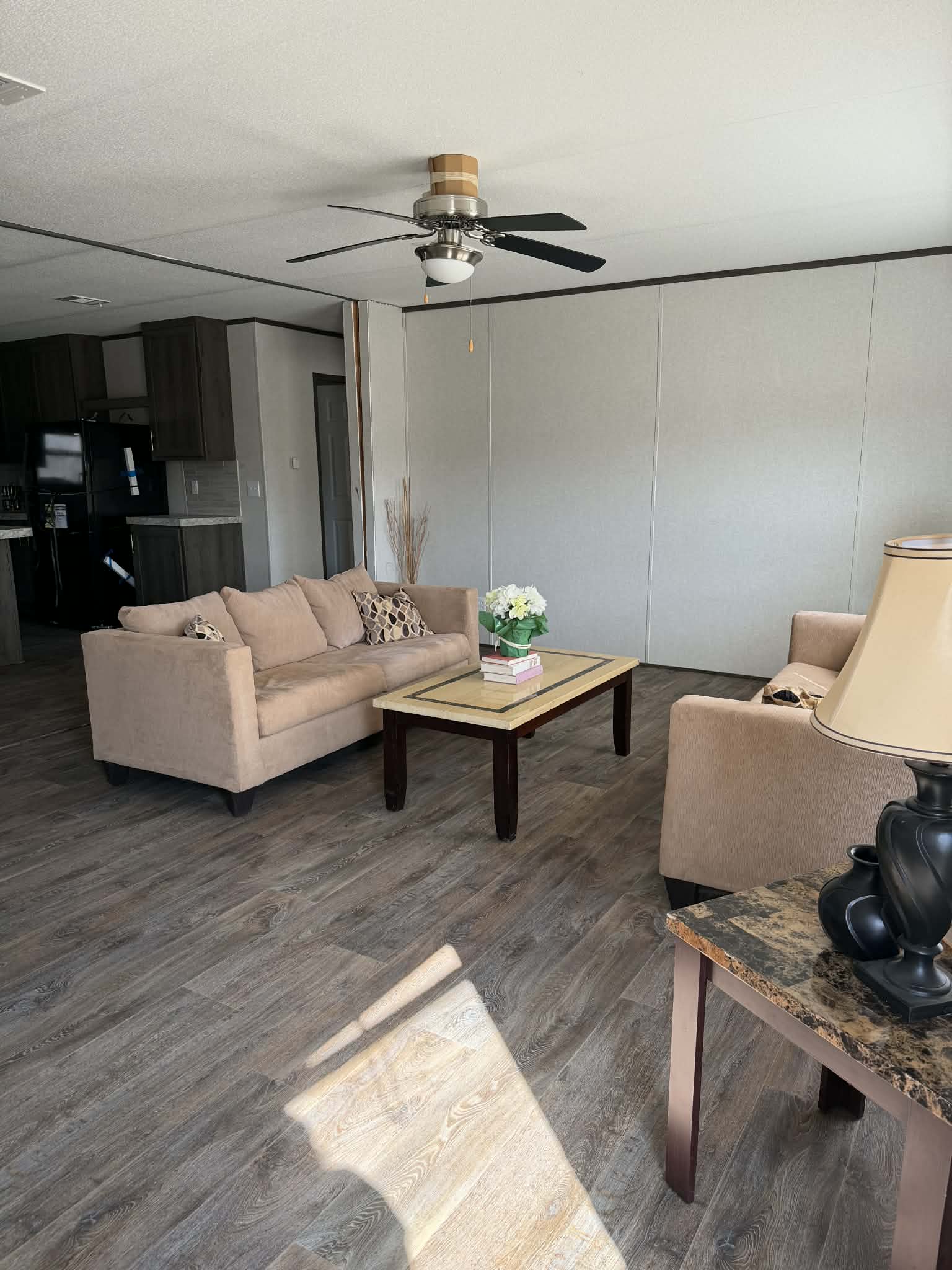 The frio (hot deal)  home features