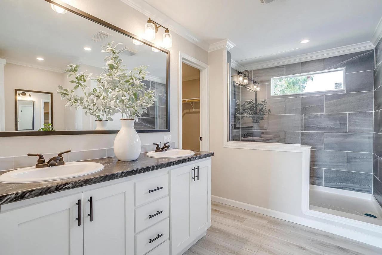 Innovation in2860h32079 bathroom home features