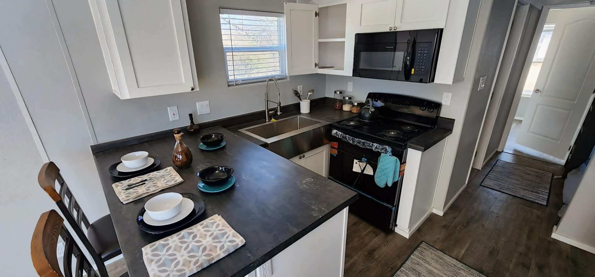 The anderson  home features