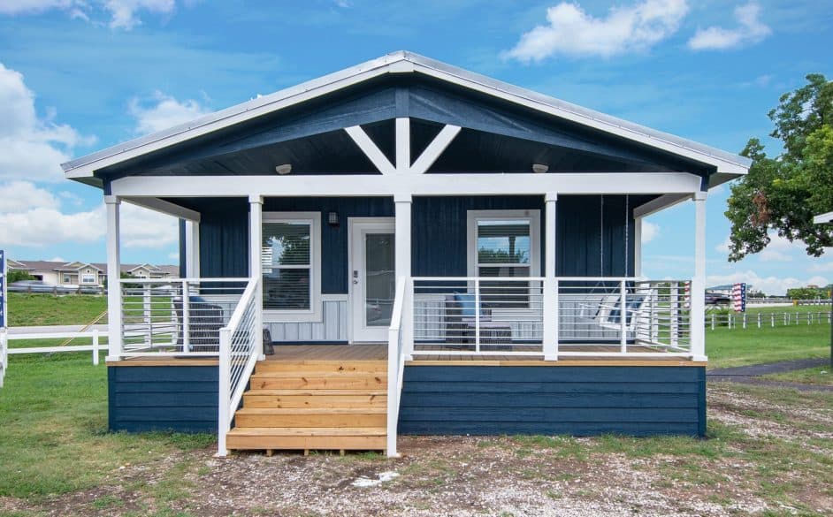 Falcon l40ep8 elevation and exterior home features