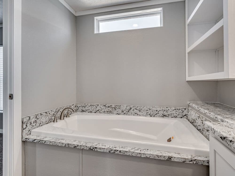 The big bo bathroom home features