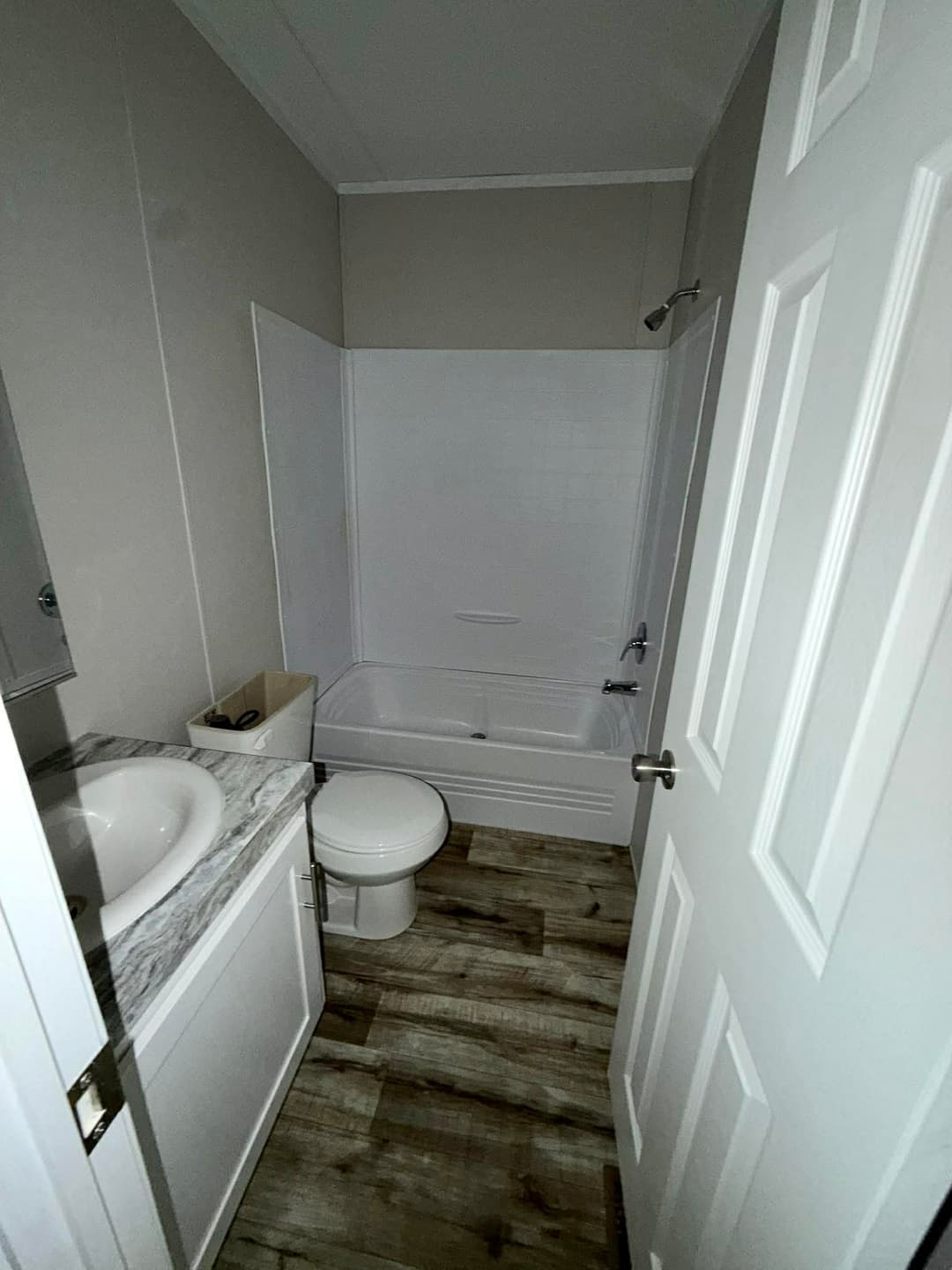 The rockwall bathroom home features