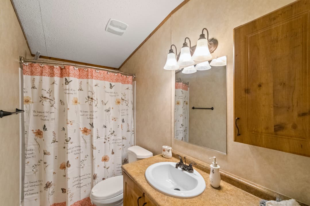 Heritage h-1680-32flp bathroom home features