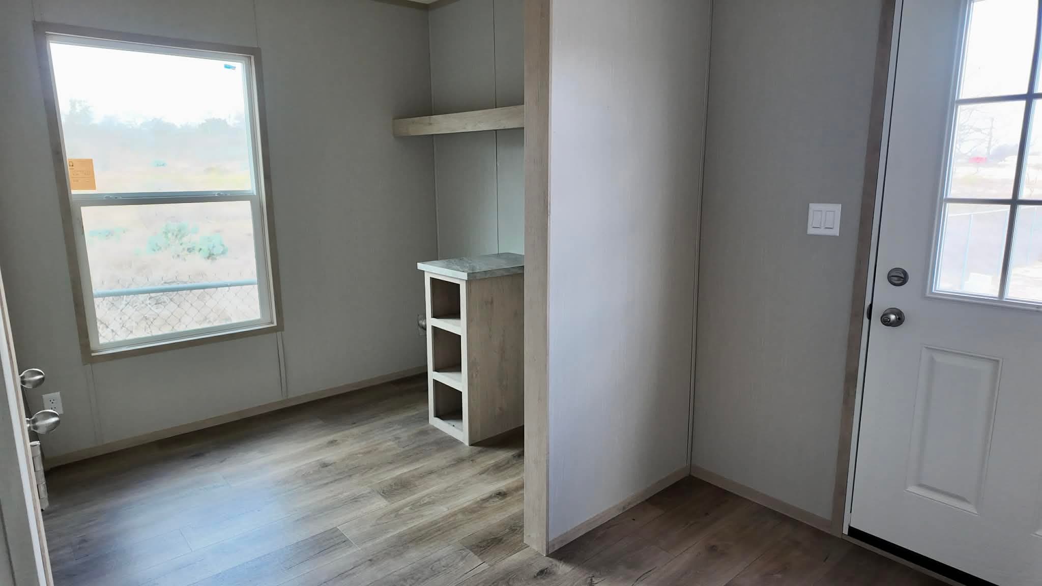 The lainey (hot deal)  home features