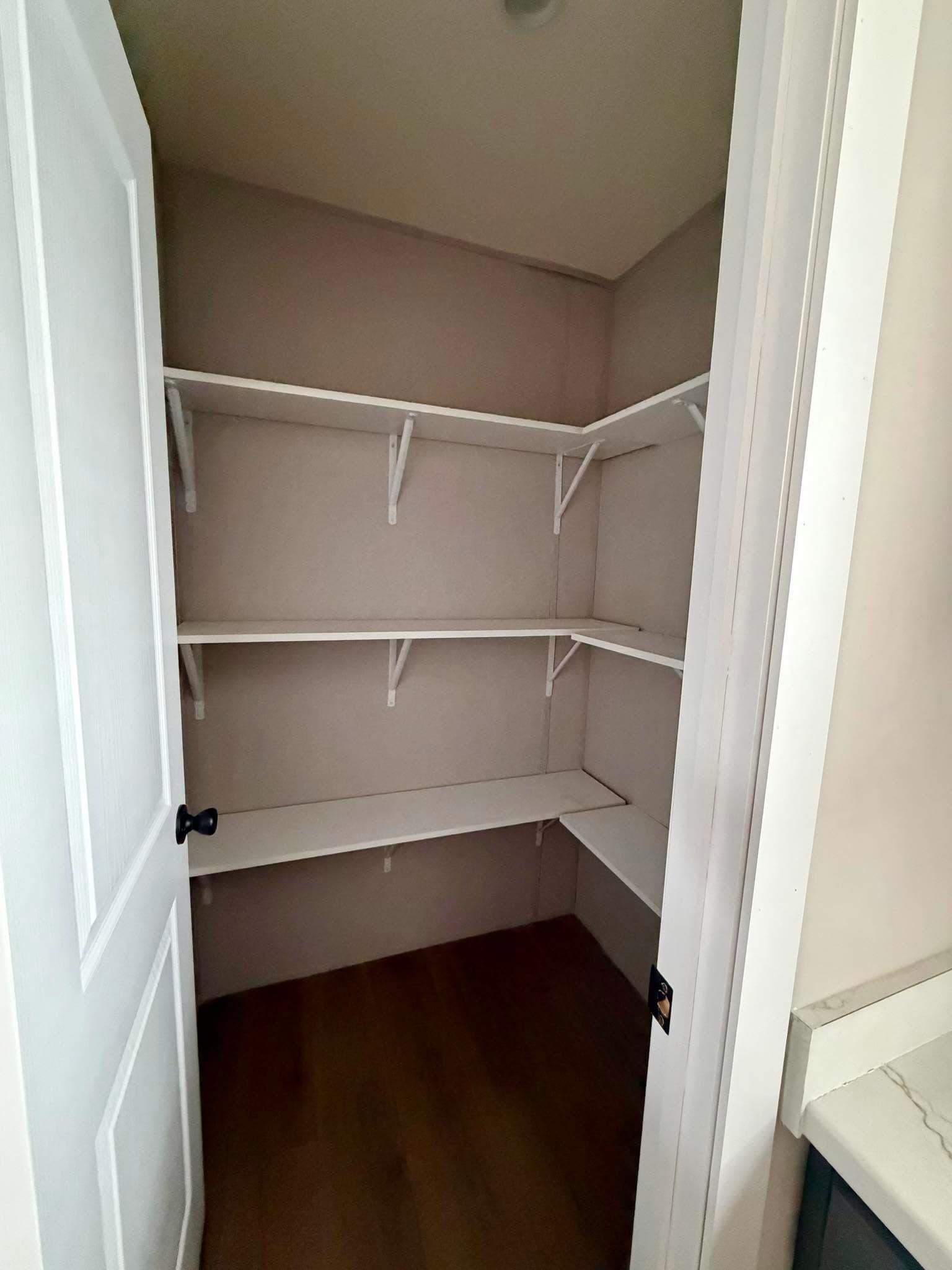 The pelican (hot deal)   home features