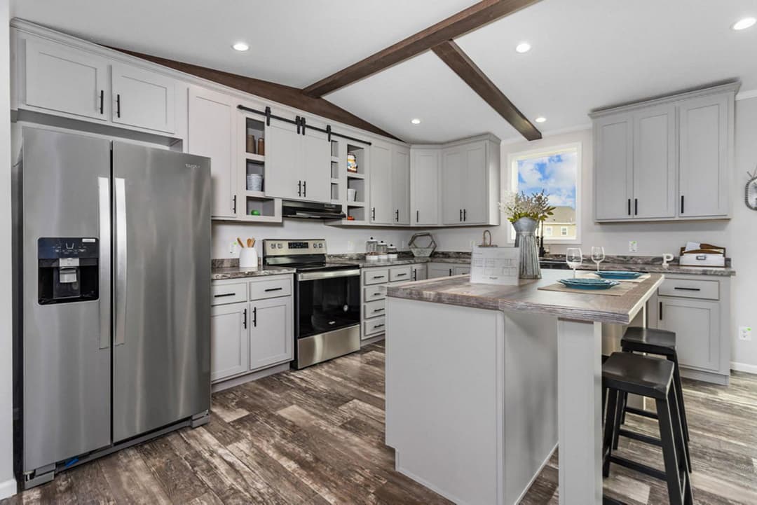 Poydras 3 bedroom kitchen home features